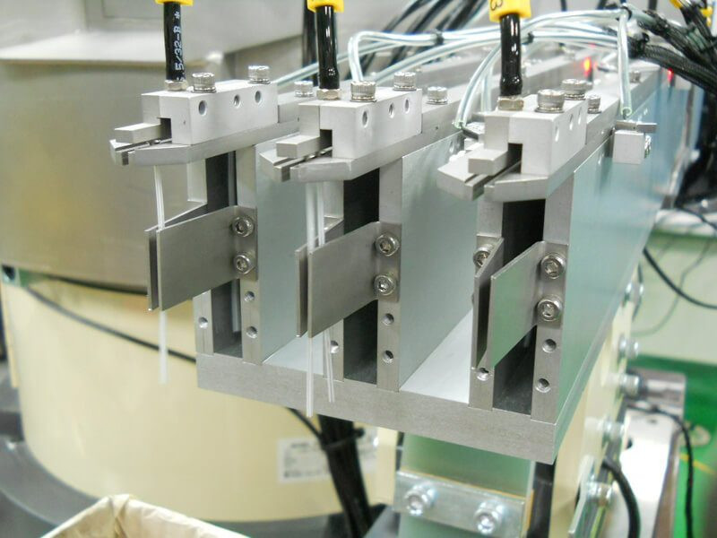 TNC Aluminium Linear Feeder Track